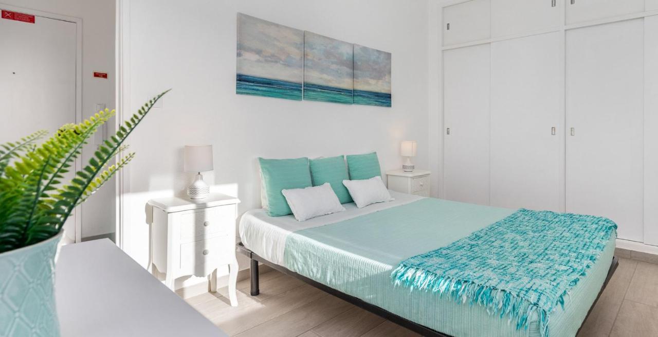 Apartamento Cor Do Mar - Sunny, Clean And Spacious Apartment With Sea View, In Alvor - Very Close Walking Distance To The Beach And Alvor Village Eksteriør bilde