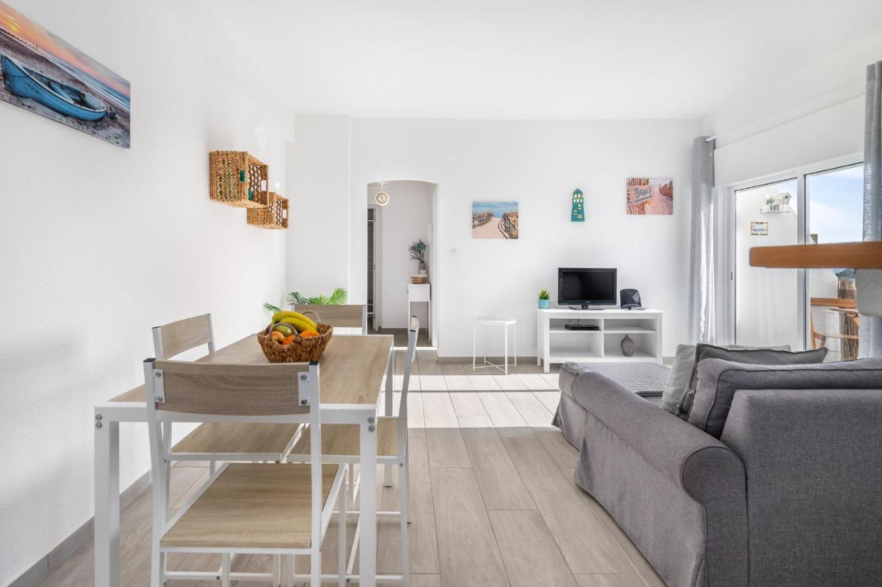 Apartamento Cor Do Mar - Sunny, Clean And Spacious Apartment With Sea View, In Alvor - Very Close Walking Distance To The Beach And Alvor Village Eksteriør bilde
