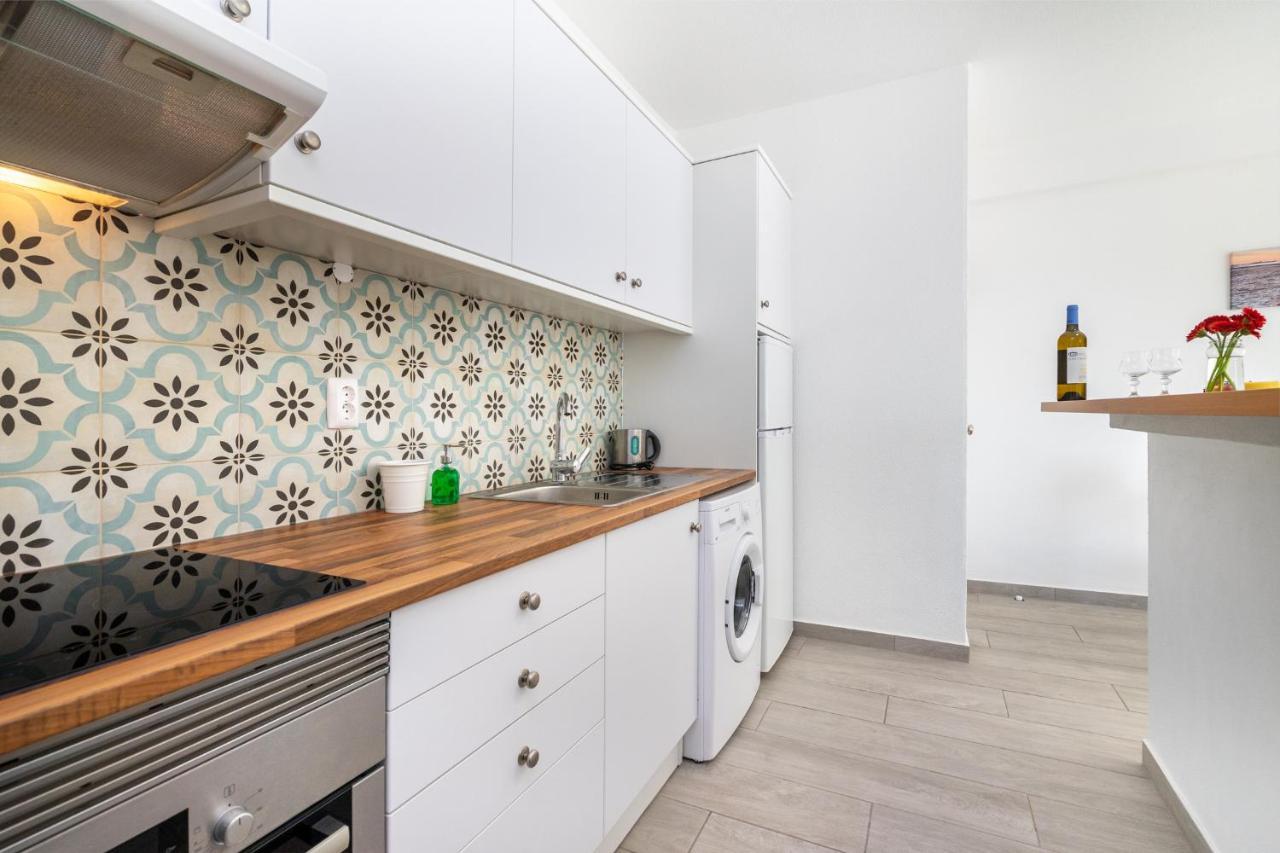 Apartamento Cor Do Mar - Sunny, Clean And Spacious Apartment With Sea View, In Alvor - Very Close Walking Distance To The Beach And Alvor Village Eksteriør bilde