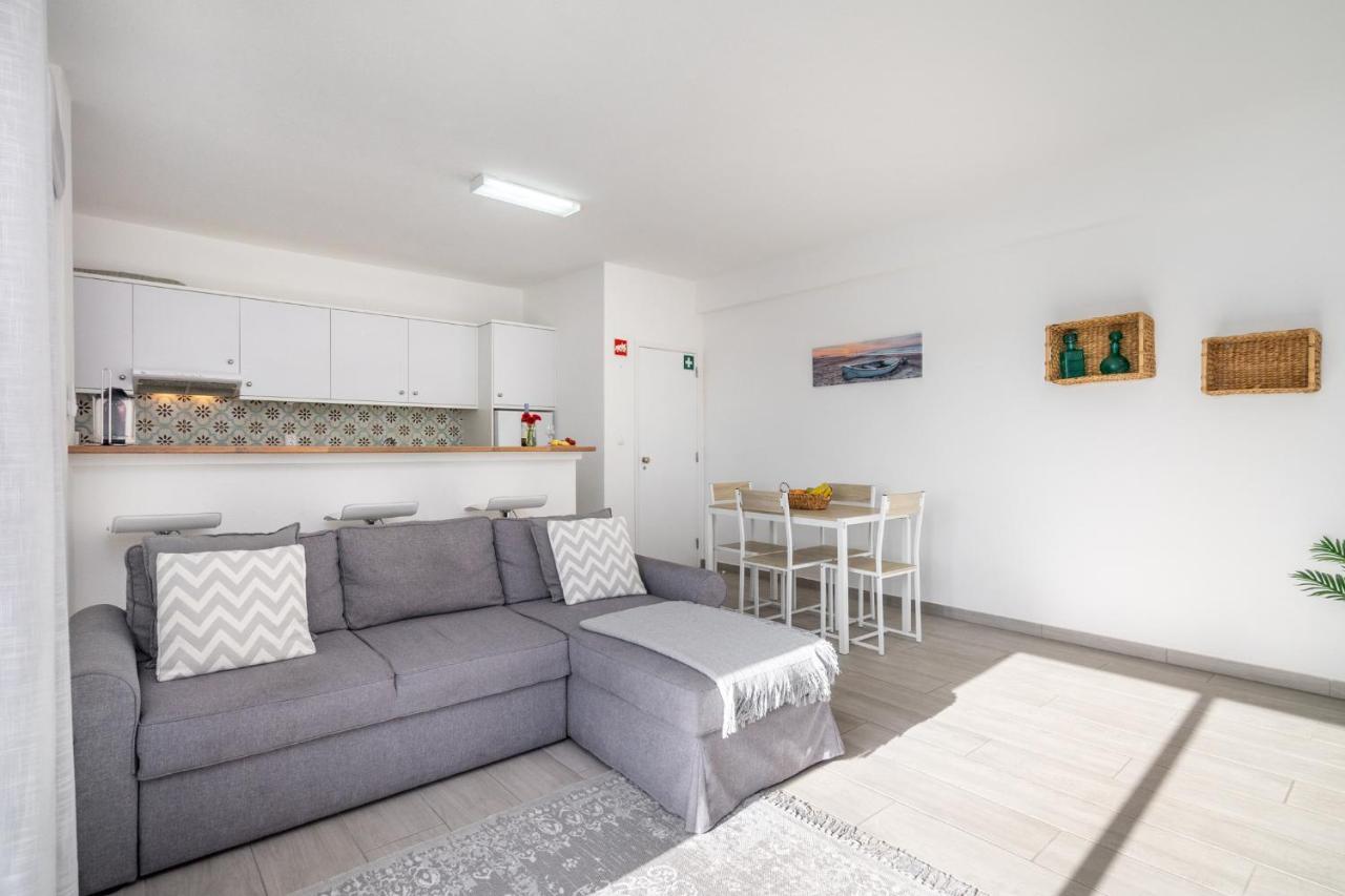 Apartamento Cor Do Mar - Sunny, Clean And Spacious Apartment With Sea View, In Alvor - Very Close Walking Distance To The Beach And Alvor Village Eksteriør bilde