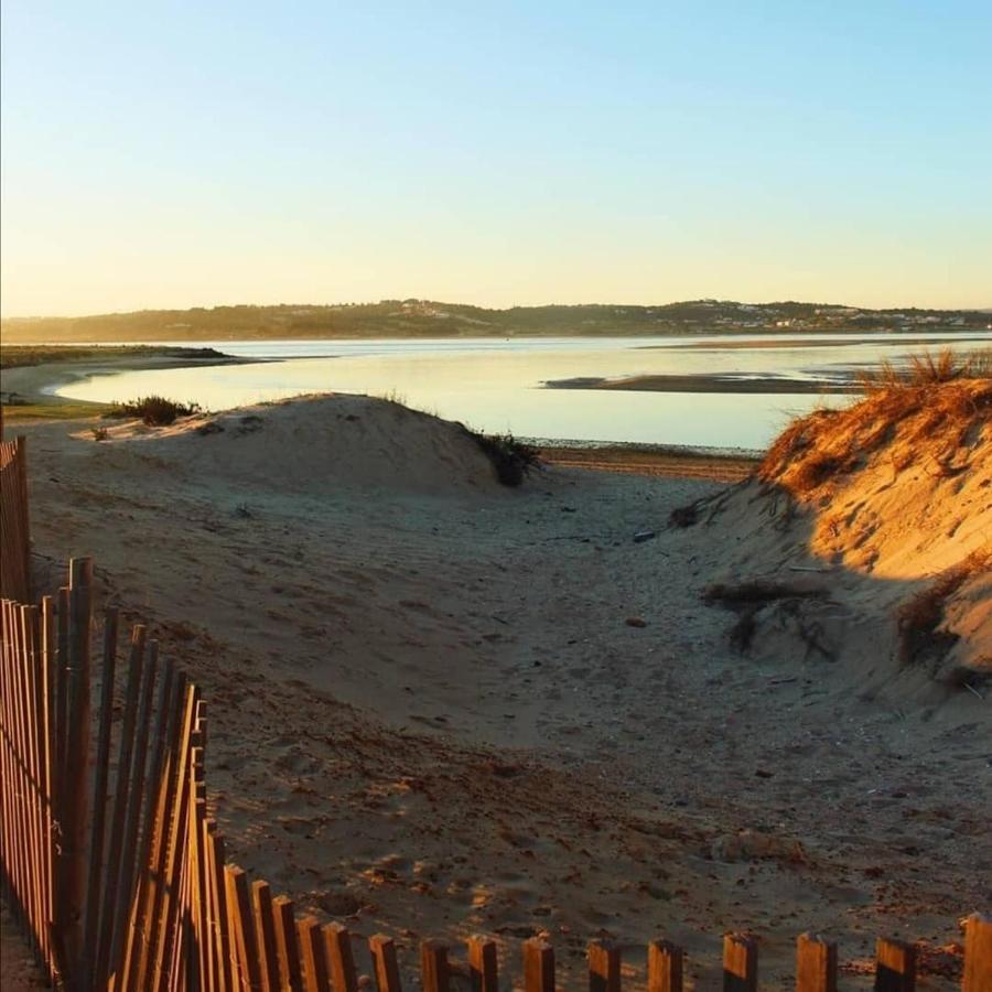 Apartamento Cor Do Mar - Sunny, Clean And Spacious Apartment With Sea View, In Alvor - Very Close Walking Distance To The Beach And Alvor Village Eksteriør bilde